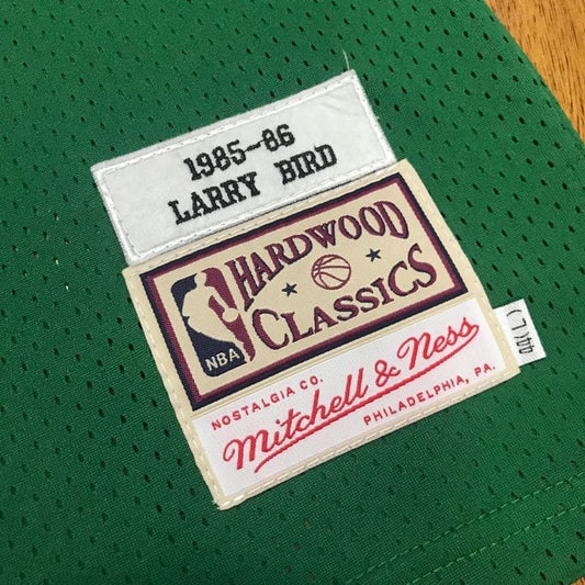 Larry Bird Boston Celtics Unisex Hardwood Classic 1985/86 - Throwback Jersey - Kelly Green